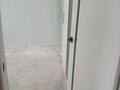 1-бөлмелі пәтер · 28 м² · 5/5 қабат, Шанхай ш/а., Отегена Турмагамбетова, бағасы: 6 млн ₸ в Актобе, мкр Шанхай — фото 4