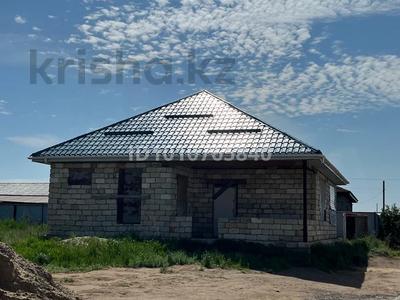 Отдельный дом · 3 комнаты · 100 м² · 10 сот., жилой массив Кызылжар, Кызылжар тұрғын алабы — Солнечныйда жолдың бойында орналасқан за 15 млн ₸ в Актобе