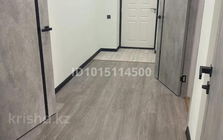 2-бөлмелі пәтер · 65.9 м² · 2/5 қабат, Алтын орда ш/а., бағасы: 23.2 млн ₸ в Актобе, мкр. Алтын орда — фото 2