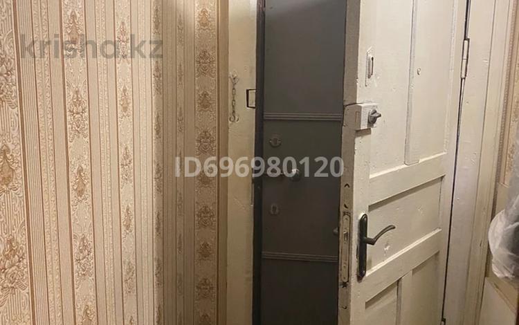 3-бөлмелі пәтер, 57 м², 1/5 қабат, Гагарина 52 — Крытый рынок, бағасы: 19 млн 〒 в Шымкенте, Туран р-н — фото 2