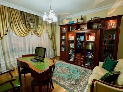 Продажа квартир в Алматы: 5-комнатная квартира · 230 м² · 1/6 этаж, Достык — Омаровой - Закрытый двор, паркинг за 170 млн 〒 5-комнатная квартира · 230 м² · 1/6 этаж, Достык — Омаровой - Закрытый двор, паркинг за 170 млн 〒 в Алматы, Медеуский р-н
