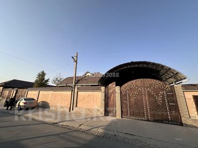 Отдельный дом · 7 комнат · 230 м², Жаңабай айнабекулы 24 за 500 000 〒 в Шымкенте, Каратауский р-н