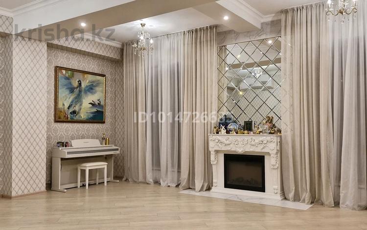 4-комнатная квартира · 200 м² · 6/9 этаж, Хаджи Мукана 49 за 286 млн ₸ в Алматы, Медеуский р-н — фото 2