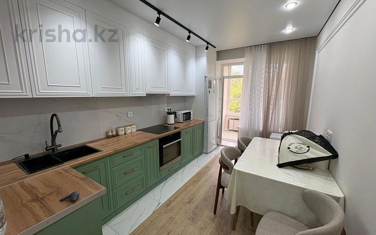 3-бөлмелі пәтер · 90 м² · 2/5 қабат, Республики 91, бағасы: ~ 46 млн ₸ в Косшы — фото 2