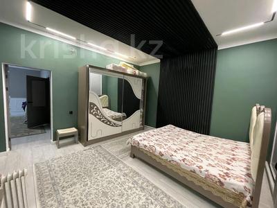 Отдельный дом · 4 комнаты · 194 м² · 10 сот., Матжан би 145 — Рахат 2-15-145 за 35 млн ₸ в Жанаозен