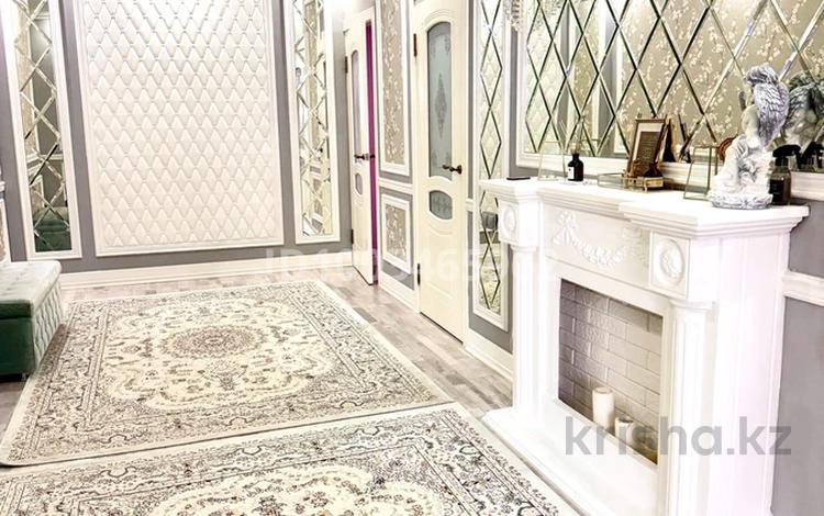 4-комнатная квартира · 186 м² · 2/4 этаж, проспект Алии Молдагуловой — Абулхаир хана за 69 млн 〒 в Актобе — фото 2
