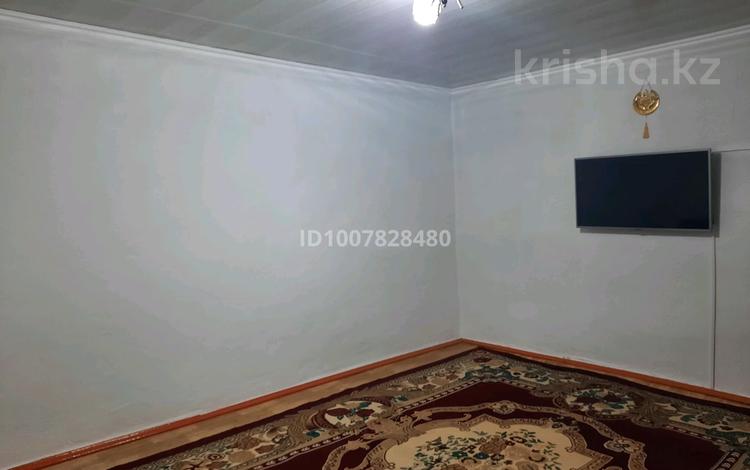 Отдельный дом · 3 комнаты · 100 м² · 6 сот., М.Жүсіпқожа 19 за 11 млн ₸ в Арыси — фото 2