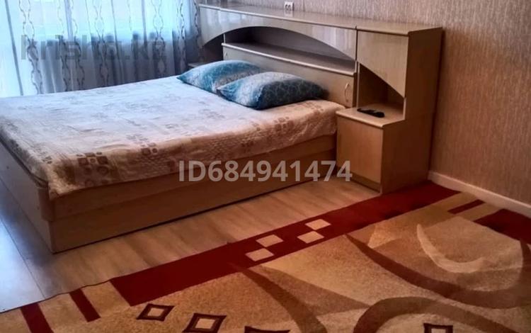 1-комнатная квартира · 35 м² · 3/6 этаж, Бульвар Гагарина 32 за 8 000 ₸ в Усть-Каменогорске — фото 2