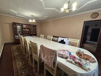 Отдельный дом · 6 комнат · 130 м² · 6 сот., мкр Казыгурт 1а — Ориентир кафе Нур. за 35 млн ₸ в Шымкенте, Туран р-н