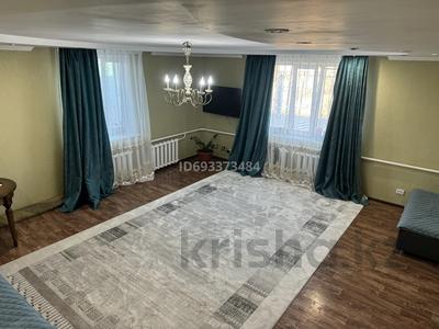 Продажа домов и дачи в Павлодарской обл.: Отдельный дом · 9 комнат · 228 м² · 8.5 сот., Проезд Д 7 за 48 млн 〒 Отдельный дом · 9 комнат · 228 м² · 8.5 сот., Проезд Д 7 за 48 млн 〒 в Павлодаре