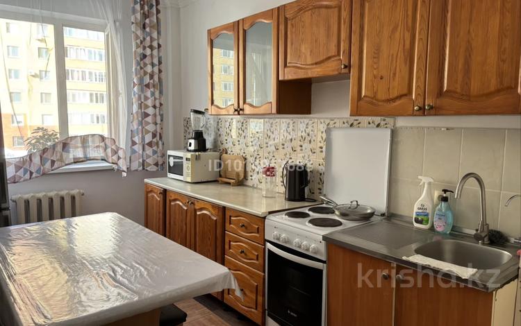 2-бөлмелі пәтер · 50 м² · 4/10 қабат, Иманова 44, бағасы: 29 млн ₸ в Астане, р-н Байконур — фото 2