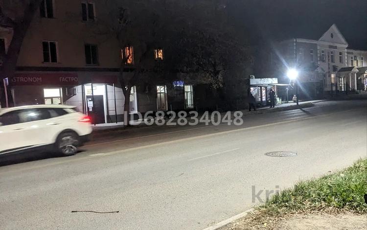 2-бөлмелі пәтер · 53 м² · 1/3 қабат, Гоголя 32 — Угол ул Гоголя проспект Шакарима, бағасы: 21.1 млн ₸ в Усть-Каменогорске, Ульбинский — фото 4