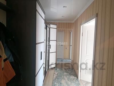 2-комнатная квартира, 51.9 м², 1/5 этаж помесячно, Первомайская — Ауэзова за 160 000 〒 в Семее