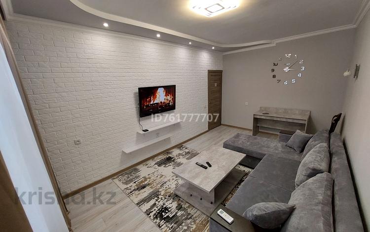 3-бөлмелі пәтер · 70 м² · 2/5 қабат, Жунисалиева — Жунисалиева, Айтиева, бағасы: 18 000 ₸ в Таразе — фото 2