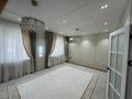 4-бөлмелі пәтер · 134 м² · 5/7 қабат, 27-ш/а. 48, бағасы: 59 млн ₸ в Актау, 27-й мкр — фото 2