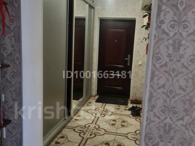 Продажа квартир в Актюбинской обл.: 3-комнатная квартира · 82.8 м² · 2/10 этаж, Набережная 82 — Нокина за 25 млн 〒 3-комнатная квартира · 82.8 м² · 2/10 этаж, Набережная 82 — Нокина за 25 млн 〒 в Актобе, мкр. Курмыш