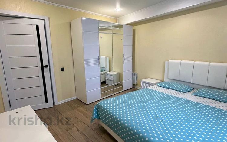 3-комнатная квартира · 65 м² · 9/12 этаж, Абая 196/1 — Универмаг ЦЕНТР Командировачные документы за 25 000 〒 в Уральске — фото 42