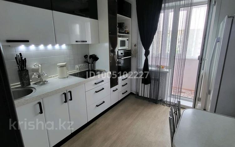 3-комнатная квартира · 70 м² · 5/5 этаж, 4 я линия — Болатбаева за 28.5 млн ₸ в Петропавловске — фото 6