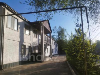Еркін, кеңселер, медорталықтар мен дәріханалар, білім орталықтары, кабинеттер және жұмыс орындары, студиялар · 750 м², бағасы: 4 млн ₸ в Алматы, Медеуский р-н