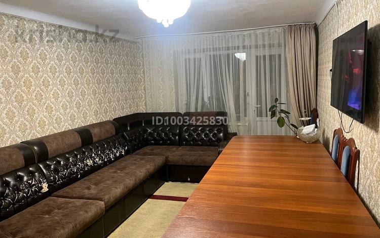 3-бөлмелі пәтер · 61 м² · 3/5 қабат, Желтоксан — Пересечение ул.Сулейманова и Желтоксан, бағасы: 22 млн ₸ в Таразе — фото 2