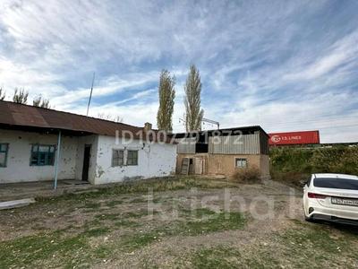 Отдельный дом · 4 комнаты · 90 м² · 18 сот., мкр Акбулым за 13 млн 〒 в Таразе