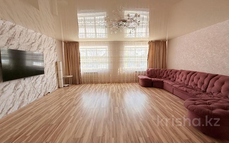 Жеке үй · 4 бөлме · 152.6 м² · 10 жүзд., Абая 1/18, бағасы: 56 млн ₸ в Костанае — фото 2