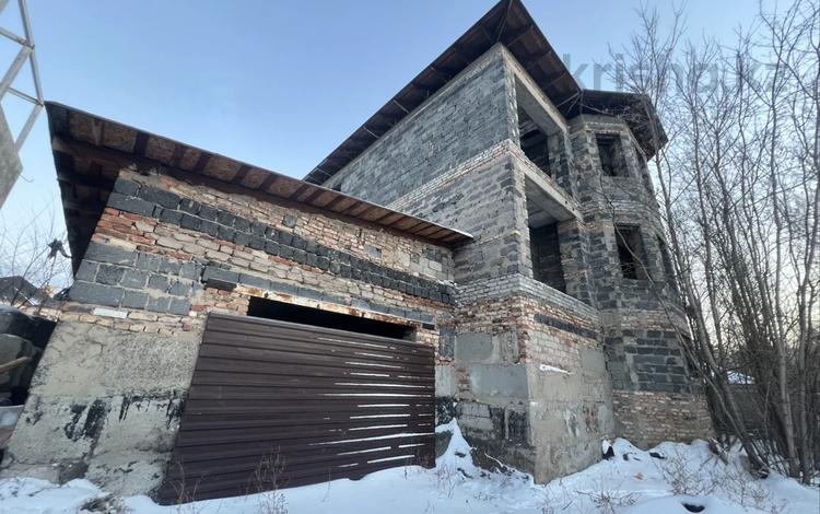 Жеке үй · 5 бөлме · 200 м² · 10 жүзд., Михайловка ш/а. — Крылова, бағасы: 75 млн ₸ в Караганде, Казыбек би р-н — фото 2