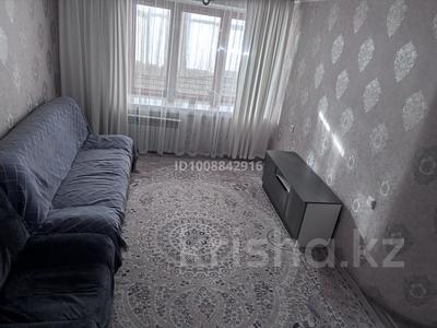 2-бөлмелі пәтер · 50 м² · 4/9 қабат, Кабанбай батыра 42 — ЦГБ, бағасы: 180 000 ₸ в Семее