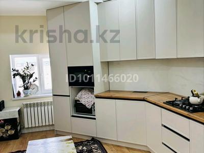 4-бөлмелі пәтер · 150 м² · 8 қабат, 19-й мкр 45/3, бағасы: 30 млн ₸ в Актау