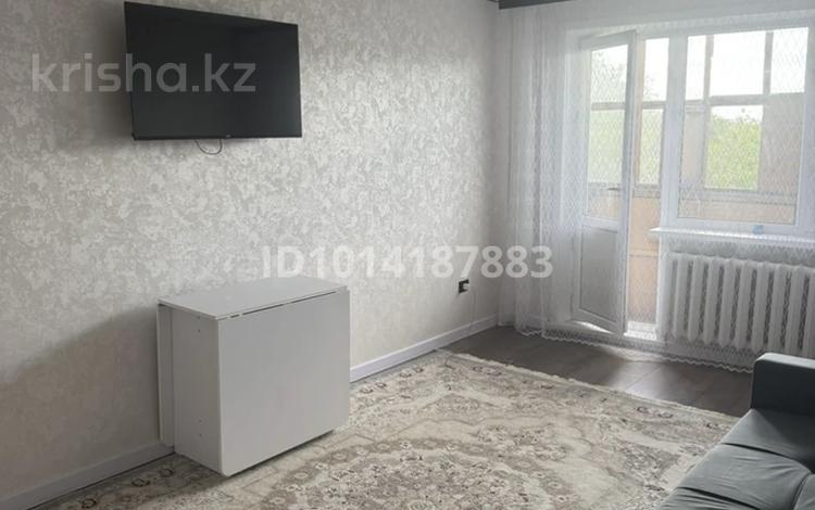 1-комнатная квартира · 31 м² · 4/5 этаж, Майкудук, 15-шағынаудан 29 за 1 500 ₸ в Караганде, Алихана Бокейханова р-н — фото 2