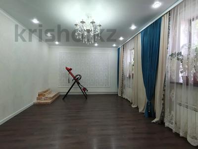 Продажа домов и дачи в Карагандинской обл.: Часть дома · 5 комнат · 130 м² · 15 сот., ул. Маметовой 104 за 26.9 млн 〒 Часть дома · 5 комнат · 130 м² · 15 сот., ул. Маметовой 104 за 26.9 млн 〒 в Сортировке