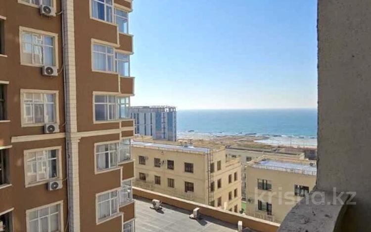 3-комнатная квартира · 110 м² · 6/17 этаж, 7А мкр, мкр.7а 20 за 29.9 млн ₸ в Актау — фото 8