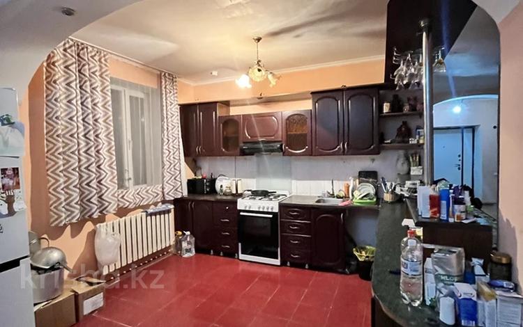 Отдельный дом · 5 комнат · 250 м² · 5 сот., 18 мкр ул Зайсан за 300 000 〒 в Конаеве — фото 2