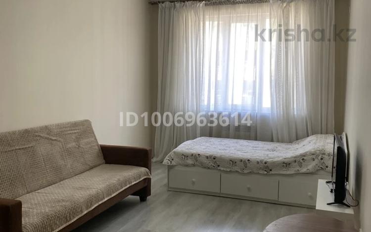 1-бөлмелі пәтер · 45 м² · 10/12 қабат, Ақбұлақ ш/а., Дарабоз, бағасы: 250 000 ₸ в Алматы, Алатауский р-н — фото 2