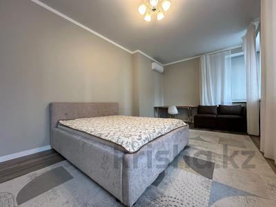 Аренда квартир в Алматы: 3-комнатная квартира · 130 м² · 7/21 этаж · помесячно, Аль-Фараби 21 — Каратаева за 750 000 〒 3-комнатная квартира · 130 м² · 7/21 этаж · помесячно, Аль-Фараби 21 — Каратаева за 750 000 〒 в Алматы, Бостандыкский р-н