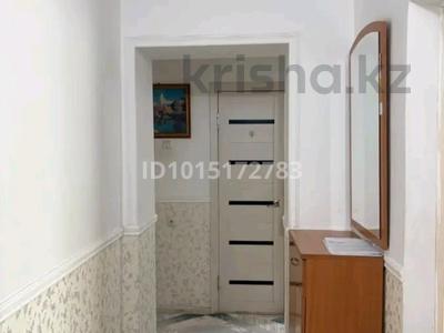 2-бөлмелі пәтер · 48 м² · 2/5 қабат, СМП 163 ш/а., 5 — Дина базар арты, бағасы: 13.8 млн ₸ в Атырау, мкр СМП 163