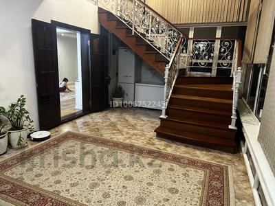 Отдельный дом · 5 комнат · 200 м² · 9 сот., Лисаковская 123 — Рыскулова за 125 млн 〒 в Алматы, Медеуский р-н