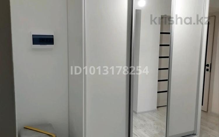 3-бөлмелі пәтер · 70 м² · 7/9 қабат, мкр Акжар 1, бағасы: 290 000 ₸ в Алматы, Наурызбайский р-н — фото 2