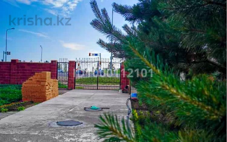 Жеке үй · 8 бөлме · 275 м² · 6 сот., мкр Пригородный 422 — Кабанбай батыр, бағасы: 70 млн 〒 в Астане, Есильский р-н — фото 2