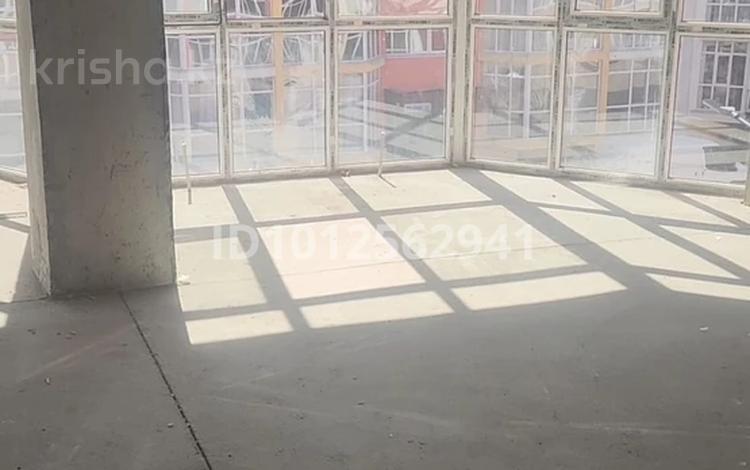 3-комнатная квартира · 62 м² · 3/5 этаж, Абылай хана 2/5 — Рядом университета СДУ за 21 млн ₸ в Каскелене — фото 2
