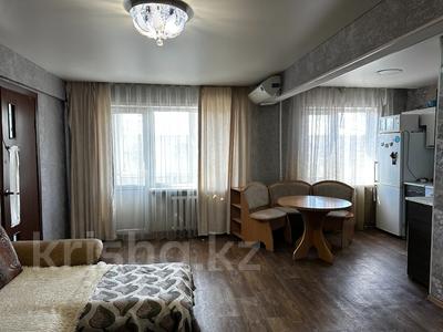 2-комнатная квартира, 45 м², 5/5 этаж, Казахстан 124 за 13 млн 〒 в Усть-Каменогорске