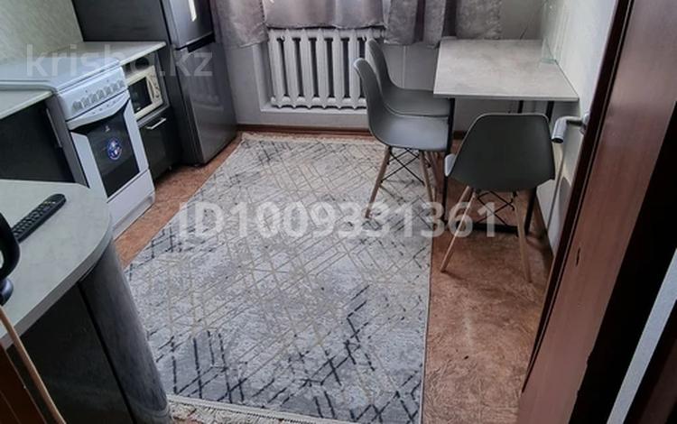 2-бөлмелі пәтер · 54 м² · 2/5 қабат, 40 квартал 1, бағасы: 12 000 ₸ в Семее — фото 2