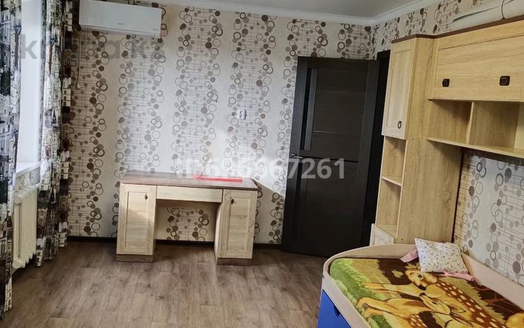 3-бөлмелі пәтер · 62 м² · 4/5 қабат, Чкалова — Абая и Чкалова, Академия, бағасы: 200 000 ₸ в Костанае — фото 3