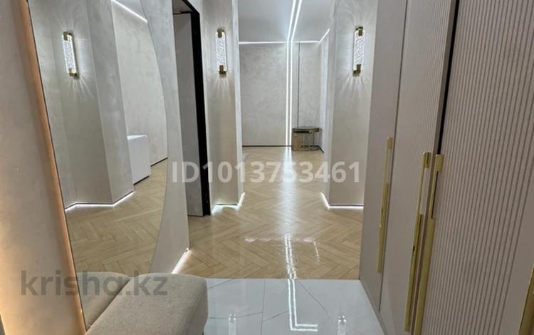 3-бөлмелі пәтер · 113 м² · 8/9 қабат, Шамши Калдаяков 34, бағасы: 79 млн ₸ в Астане, Сарайшык р-н — фото 2