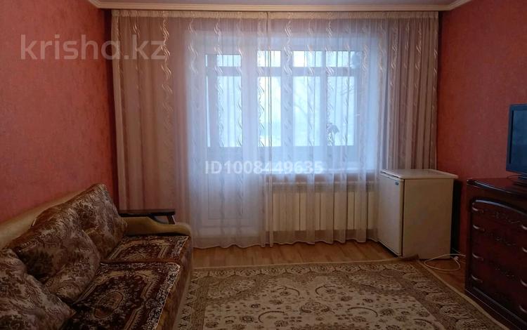 3-комнатная квартира · 69 м² · 2/5 этаж, Синицына 5 — Напротив 11 школы за 250 000 ₸ в Семее — фото 2