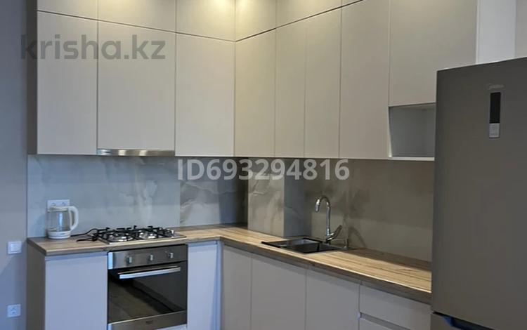 2-комнатная квартира · 85 м² · 2/9 этаж, Вокзальная 4/1 — Железодорожный вокзал за 300 000 〒 в Уральске — фото 2