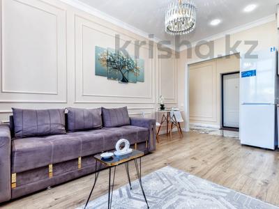 2-комнатная квартира, 50 м², 3/17 этаж посуточно, Туран за 19 000 〒 в Астане, Есильский р-н