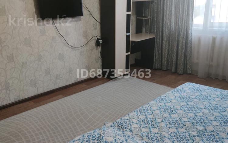 1-комнатная квартира · 36 м² · 5/5 этаж, 4 мкр 1 за 10 000 ₸ в Конаеве — фото 2