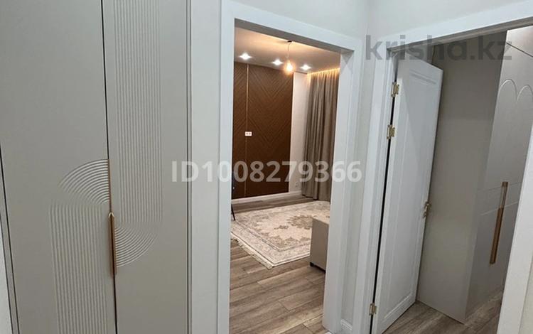 2-комнатная квартира · 38 м² · 12/12 этаж, Чингиз Айтматова 77/7 за 250 000 ₸ в Астане, Нура р-н — фото 2