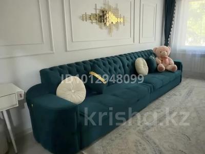 2-комнатная квартира · 49 м² · 1/5 этаж, Абая 62 за 180 000 ₸ в Уральске, мкр Школьник